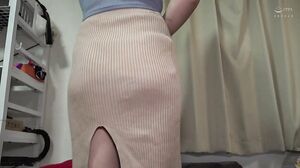 BLOR-267 A girl working at a Western-style restaurant in town. A girl with a nice personality squirts, rolls her eyes, and climaxes half crying. She is fucked and corrupted by a big dick.