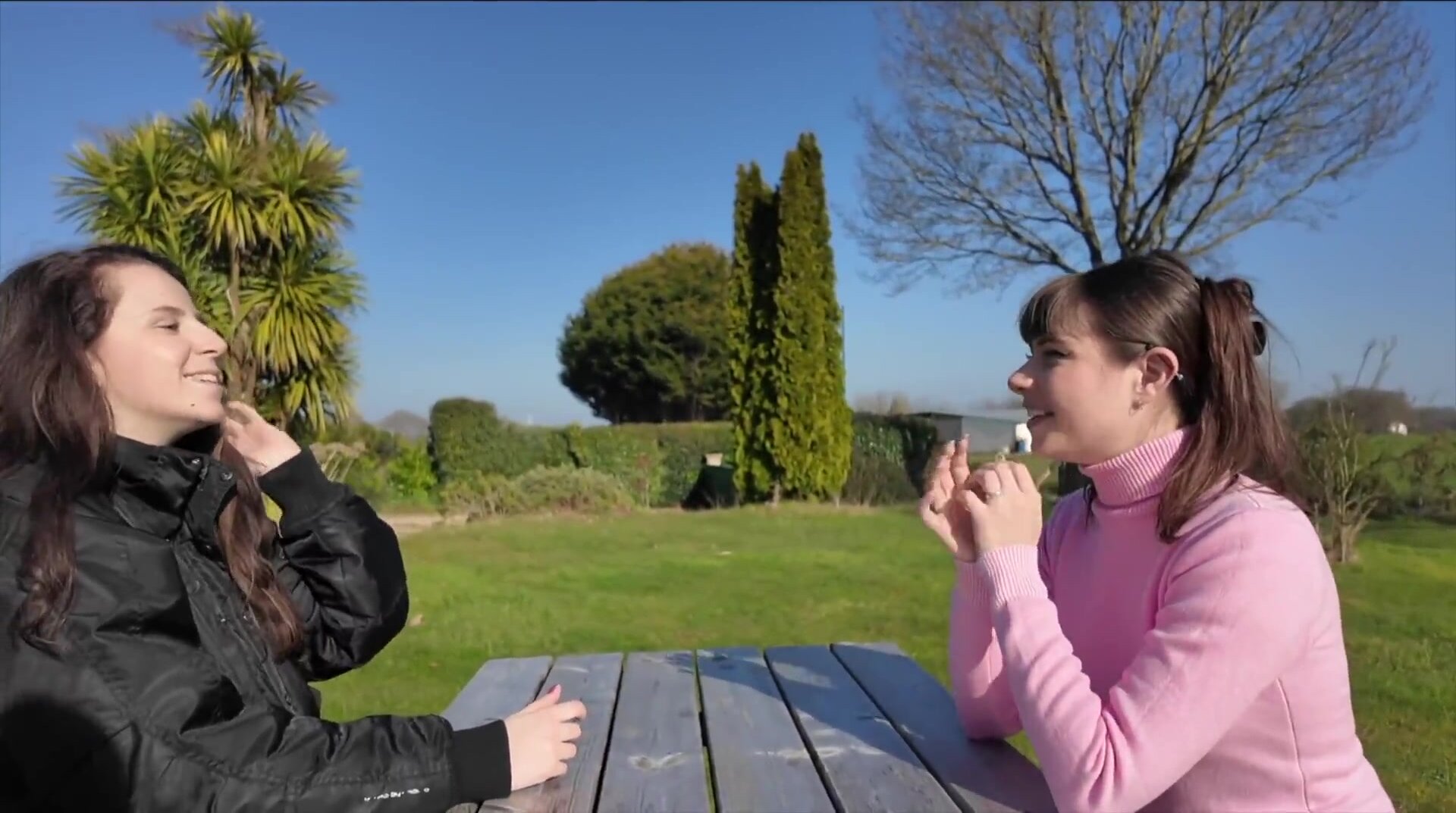 JacquieEtMichelTV – Lily, 30 years old, from Lyon!