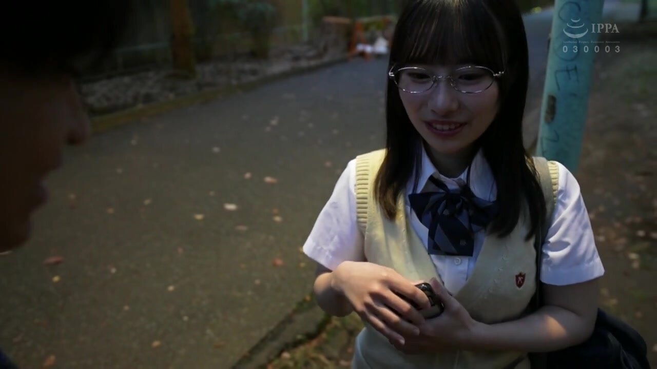 FRD-018 Glasses J-girl, obedient meat onahole. Hinako Matsui