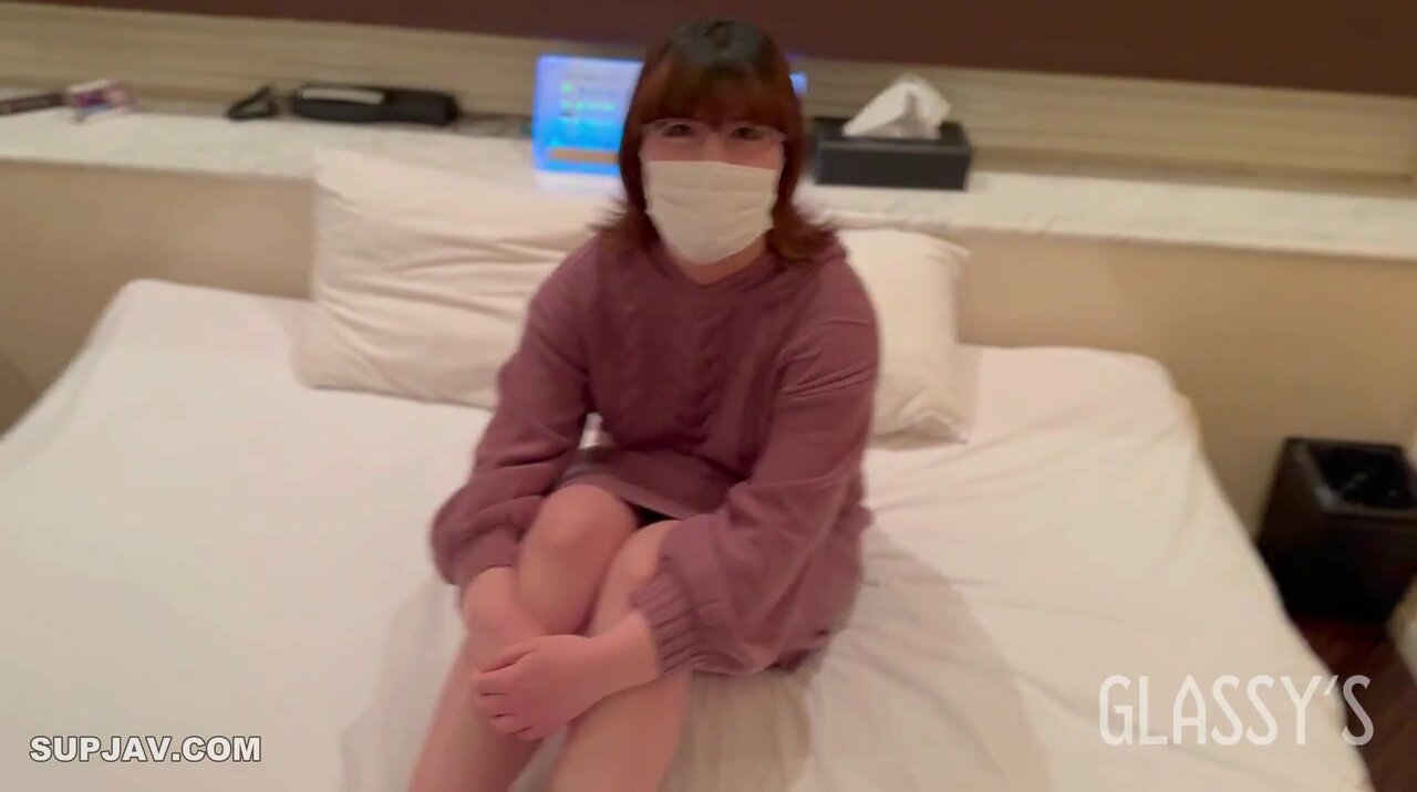 #05 ** vaginal shot by an overseas half beautiful married woman.