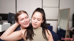 Lustery - E1688 Sativa And Heather A Buzz Thrill