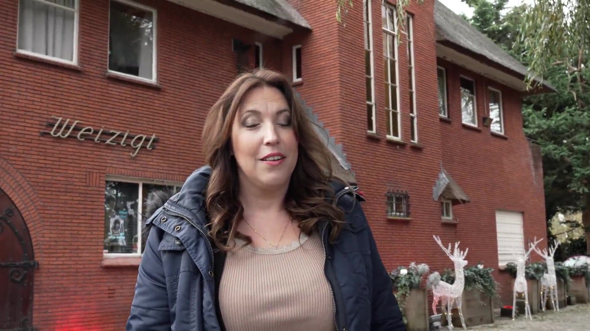 MeidenVanHolland – Daphne, Daphne Neukt Voor 10 Deel 1