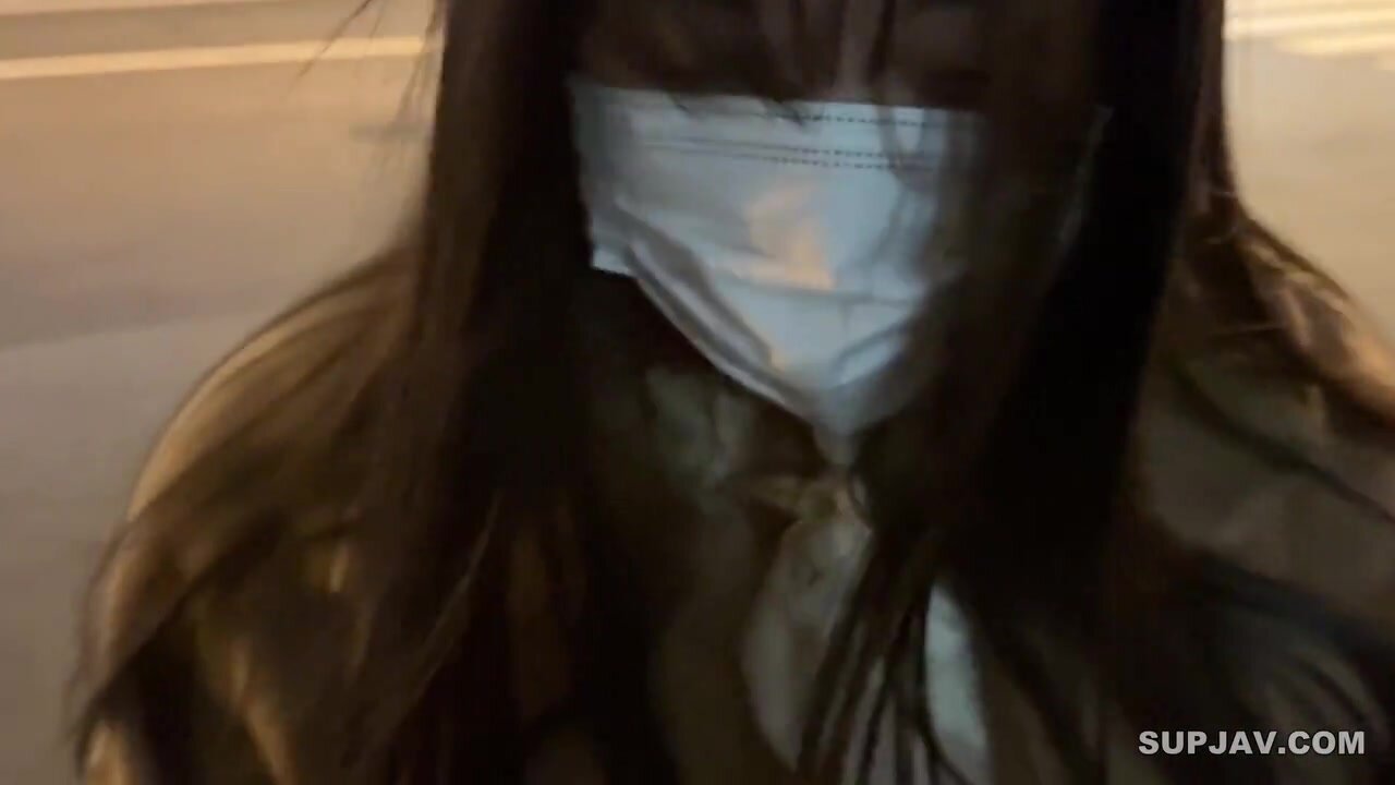 [Amateur 18 Years Old♡] Cute Vietnamese Exchange Student Nguyen♡ Her Super Sensitive Nipples Are Stimulated And She Feels Amazing! Even Though It's A Super Dangerous Day, I'm Not Shy About Cumming Inside Her