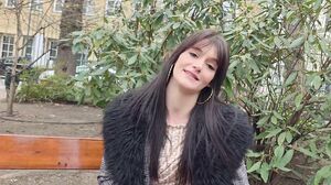 JacquieEtMichelTV – Tina, 33, takes it step by step