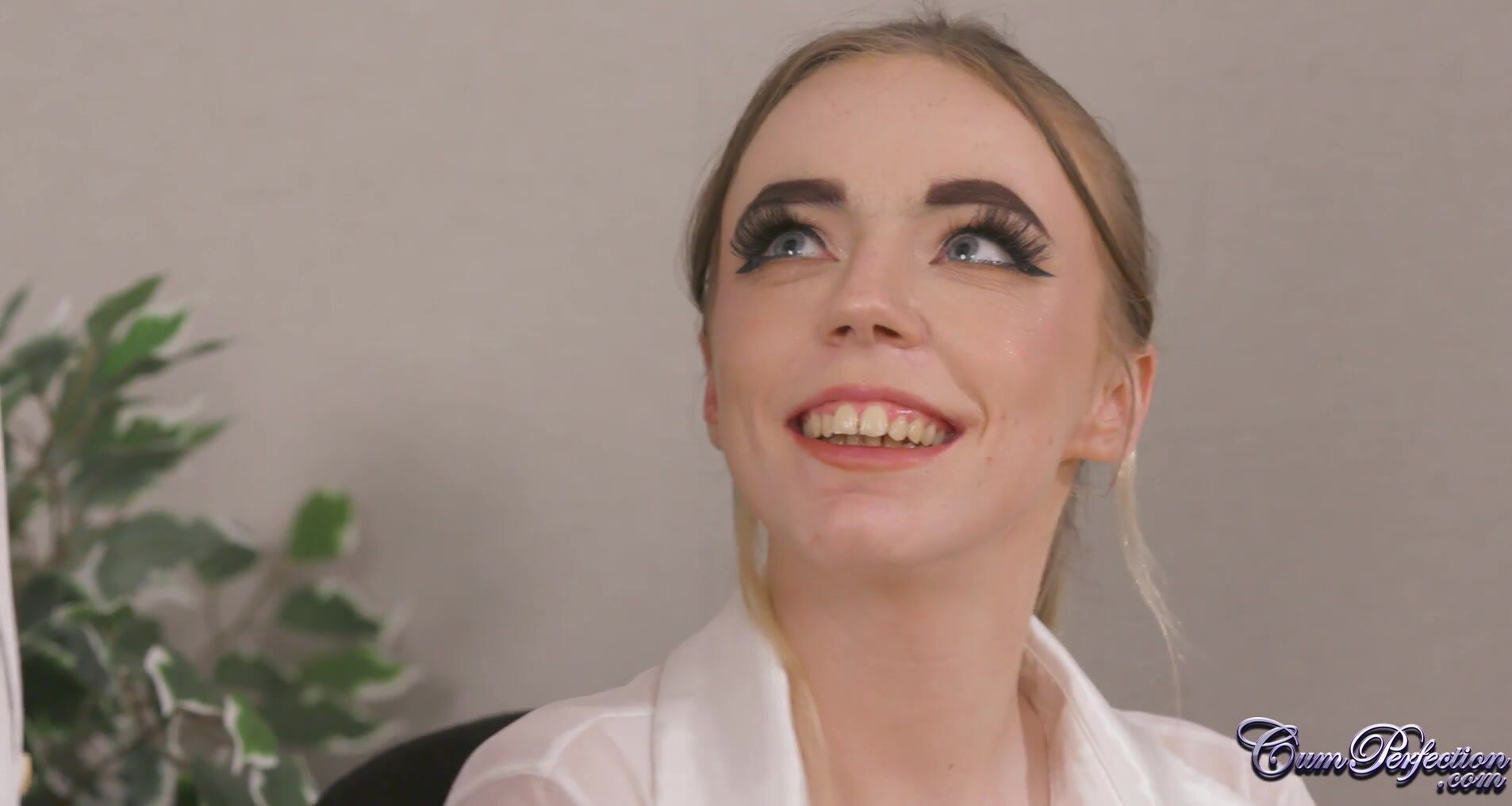 CumPerfection - Louise Barlow Seducing Competitors Boyfriend