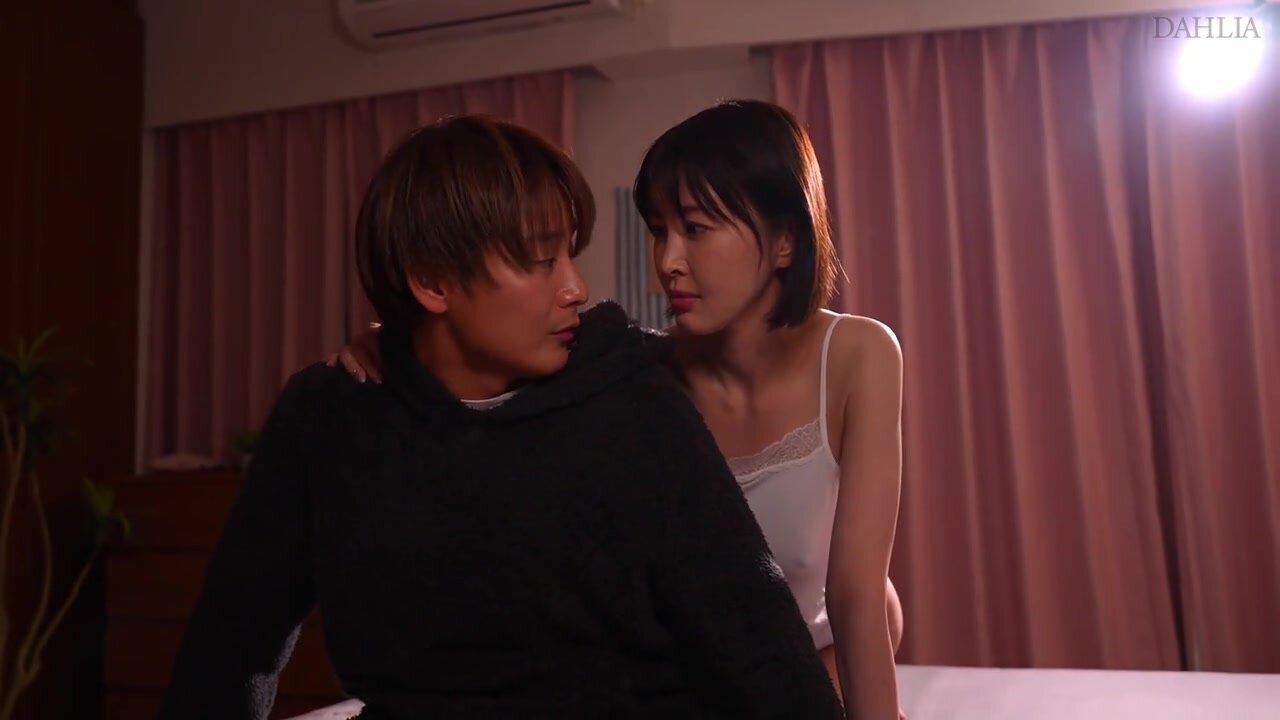 DLDSS-404 While her husband is away, a frustrated wife entangles her saliva and shakes her hips. Kissing Creampie Affair Naho Kado