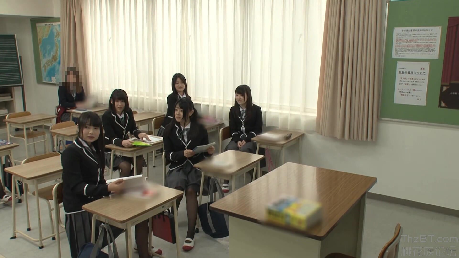 HUNTA-323 The Girls Seem Prim And Proper At This Super Strict All Girls Academy For Rich Kids, But They're Actually Total Sluts! I Was Hired To Work As A Part-Time Lecturer And What Seemed Like A Flower Garden Full Of Black Haired Princesses Was Actually 