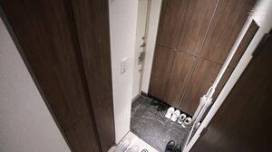 DANDY-975 A video of two aunties who came to Tokyo while my girlfriend was away and took turns cheating and creampieing me VOL.2