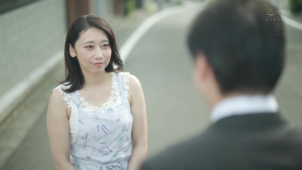 JUR-227 For the sake of her beloved husband, she becomes a substitute for a weekend urinal. She is repeatedly creampied by a super-sexual, evil old man until she becomes pregnant... Ikumi Shiramine
