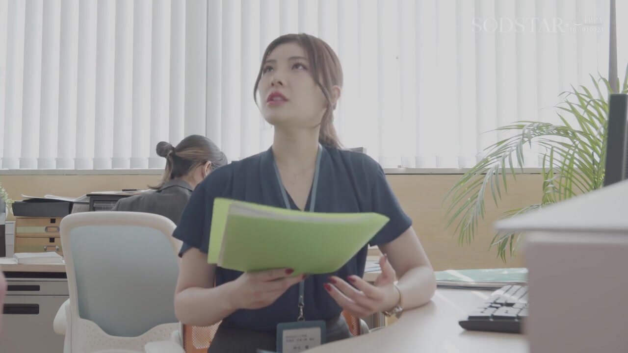 START-326 Sharing a hotel room with the capable career woman, Kamiki-san, on a business trip. We kiss and have sex until dawn. The cool senior's true nature is that she's a sweet, kiss-crazy slut.