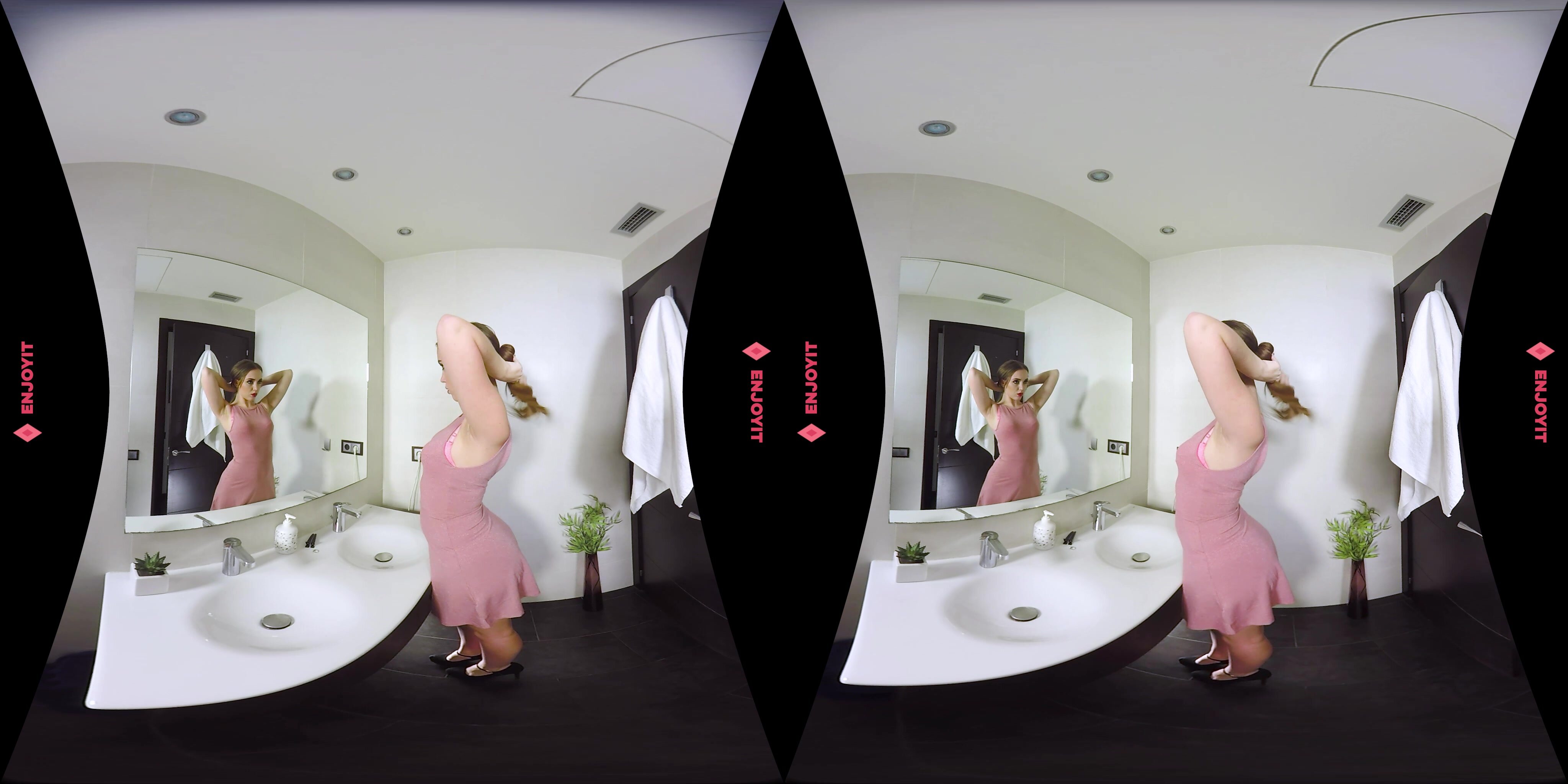 Zoe Doll - Peep my Pink in HD