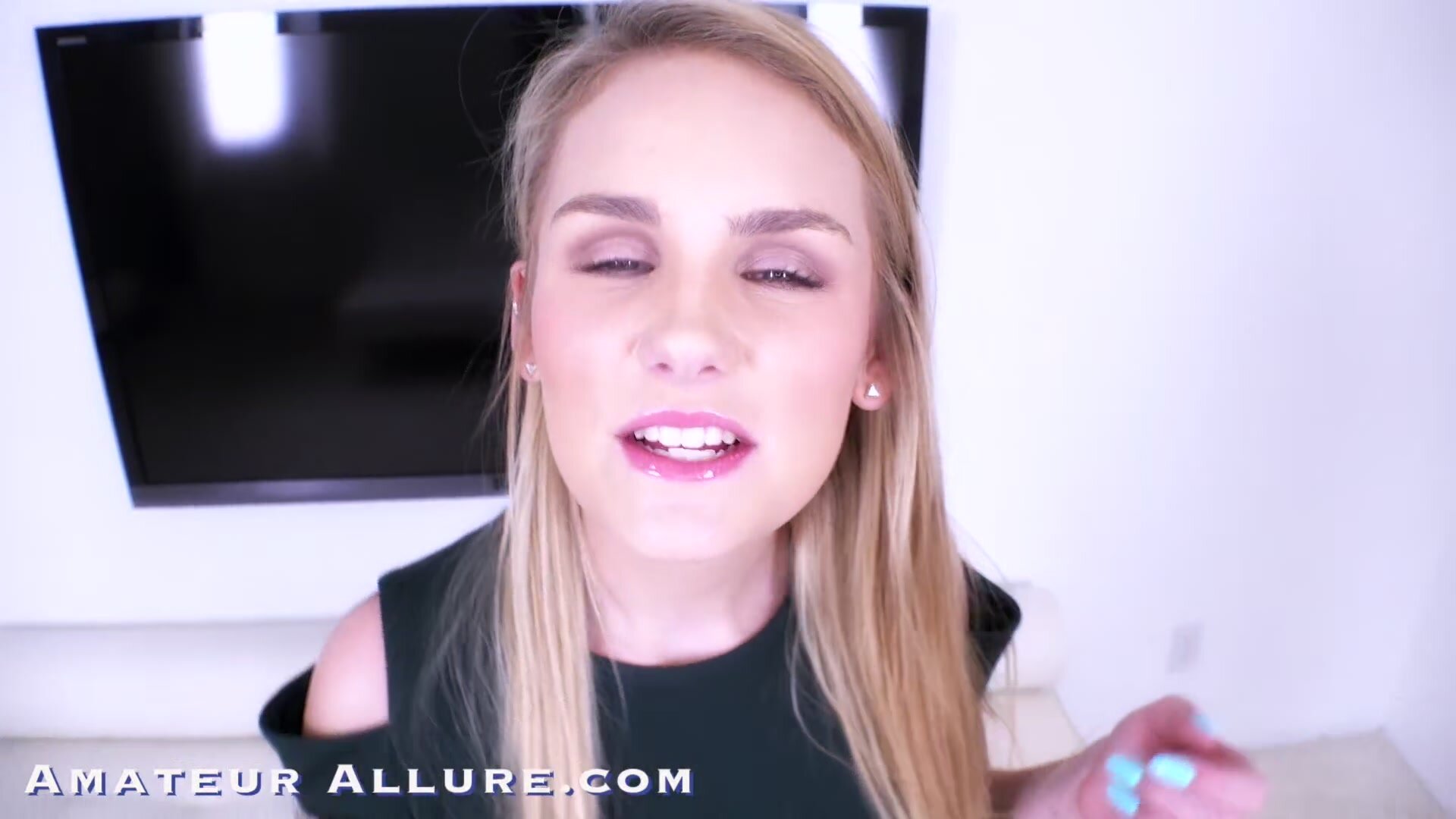 Natalie Knight's Return to Suck Cock, Get Fucked and Swallow