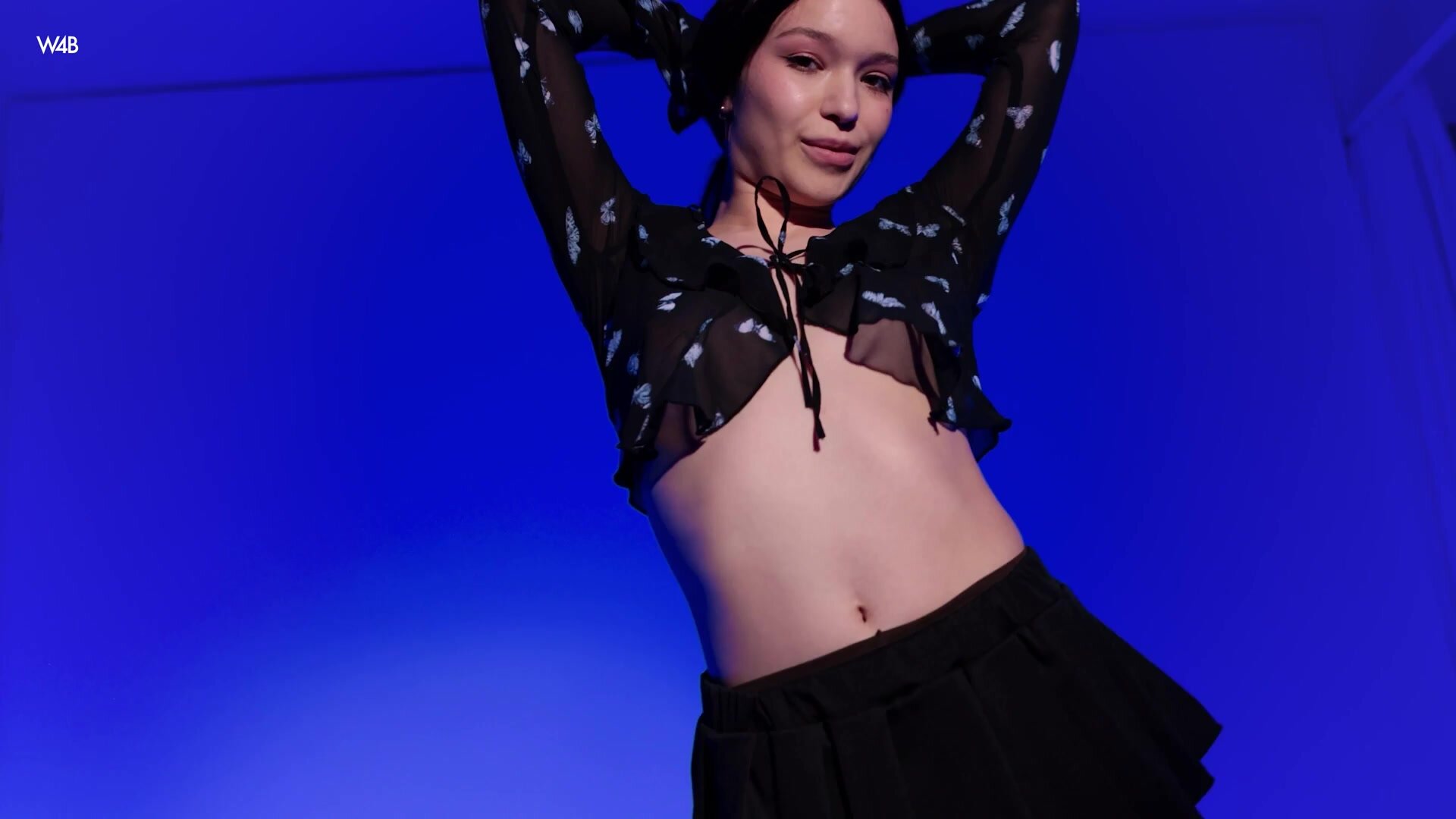 Watch4Beauty - Wikki Kee Embracing Blue