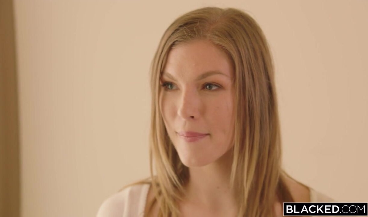 Ella Nova - I Couldn't Wait Anymore in HD