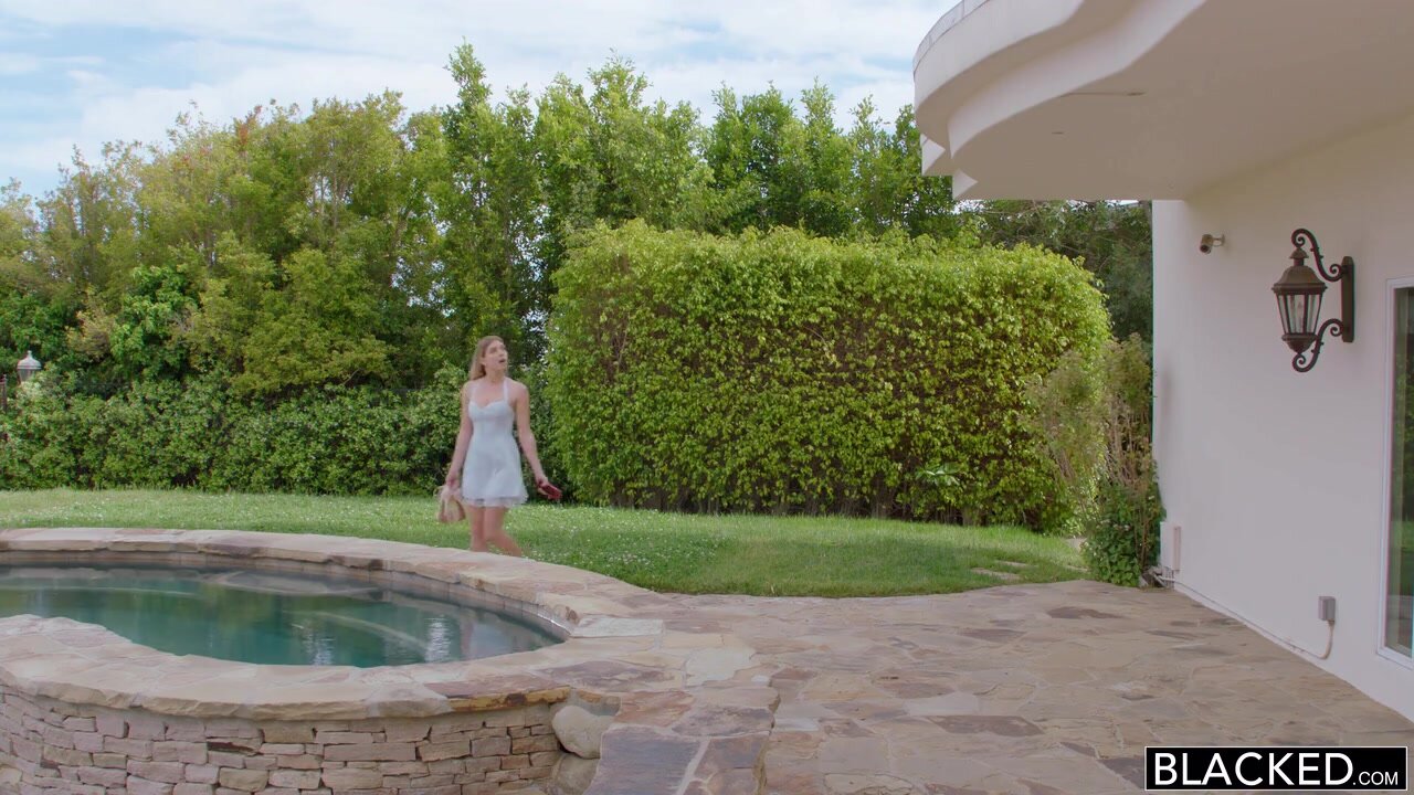 Giselle Palmer - Look Outside [HD Porn]