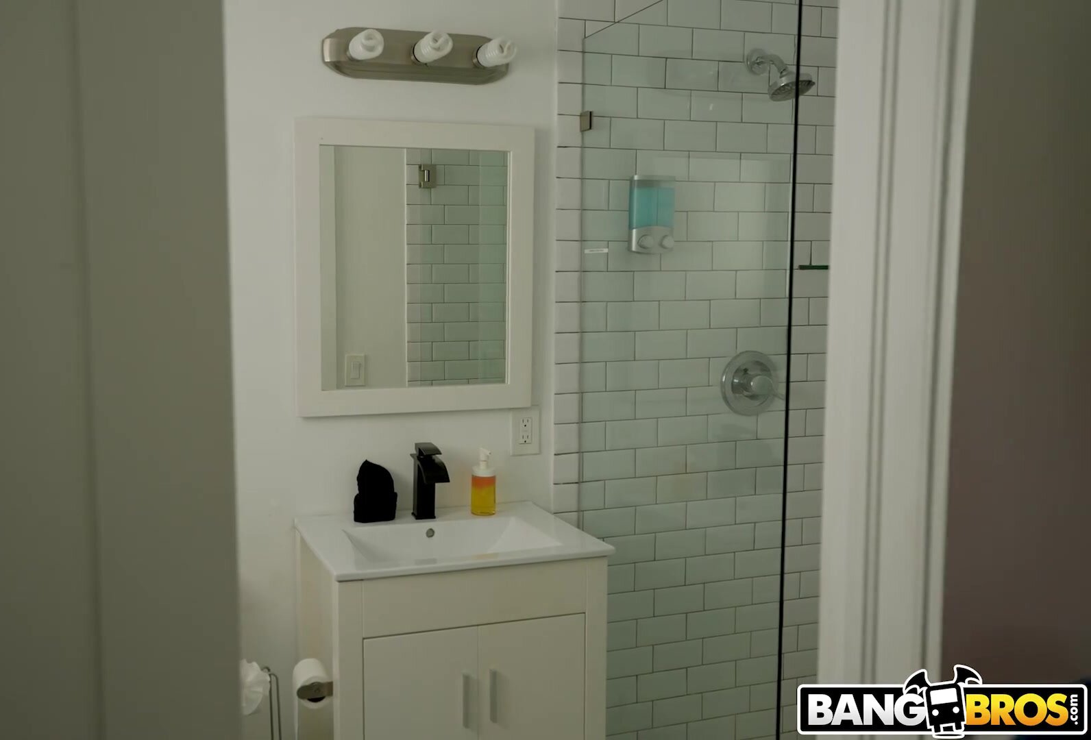 Graycee Baybee Step Mommy Takes Hot Shower