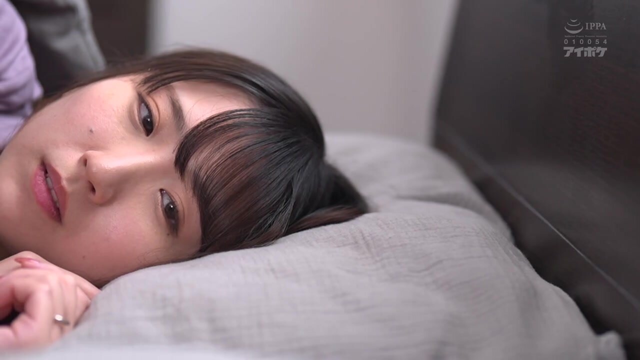 IPZZ-556 From morning to night while you're away from home, your father-in-law's tongue licking skills make you cum... Marina Yakuno