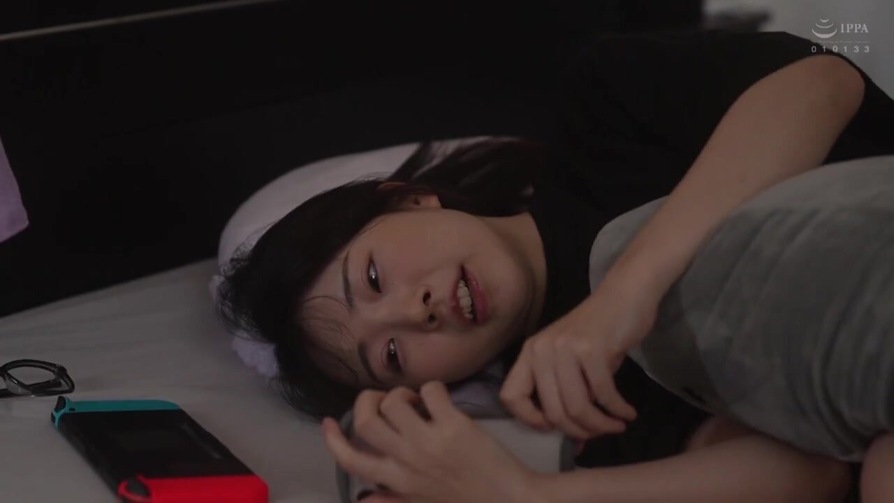 MTALL-149 A 2D-loving NEET uses a 3D man next door as masturbation material - Hikaru Minazuki
