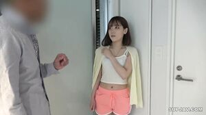 If You Help The Slender Beauty Next Door, [in Return, She Will Offer You Her Body ..] The Technique Of The Former Gymnast Is So Amazing That It Makes You Explode Inside