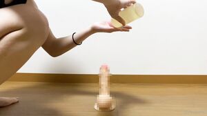 Horny girl shows boyfriend her dildo masturbation for the first time (Emuyumi Couple)
