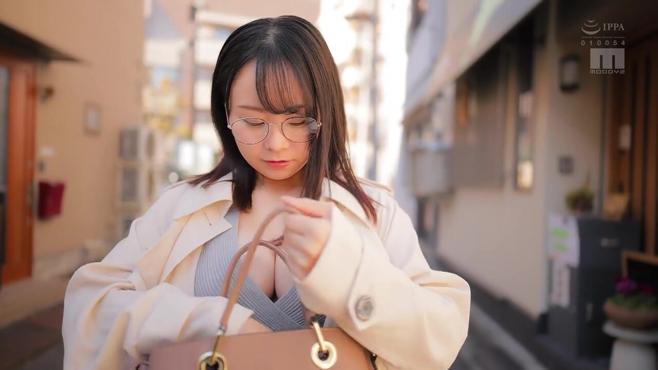 MIDA-163 A plain glasses-wearing, big-breasted office lady who only I know. A convenient meat masturbator that's OK for creampies on the weekend. Her huge breasts are shaking! I rub them! I shake them! I satisfy my carnal desires with a violent piston! Fu