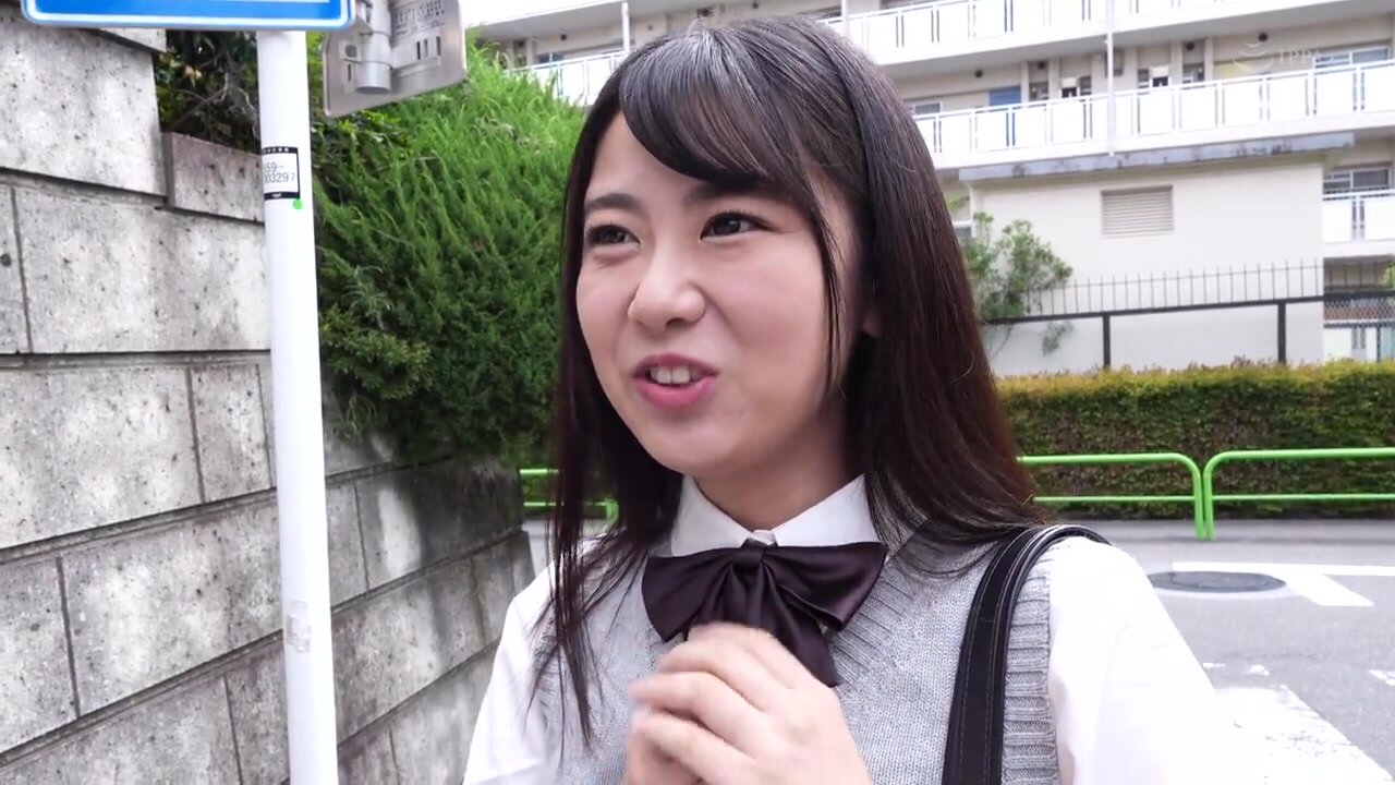 MUDR-315 When I met my childhood friend again after a long time, she had become a masochistic woman who was being tied up and trained. A former teacher ties her up and inserts a dick deep into her throat, making her climax as a masochistic human toilet. A