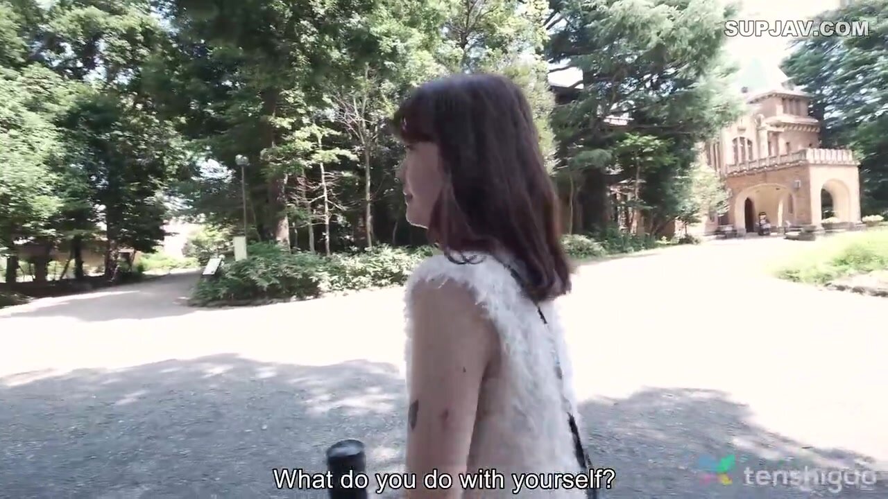 Cute Liliko-chan Orgasms For The First Time In Her Life!