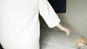 [Personal Shooting] I Can't Resist The Serious Service Of A Real Foreigner, So I Cum Inside Her And Ejaculate In Her Mouth.