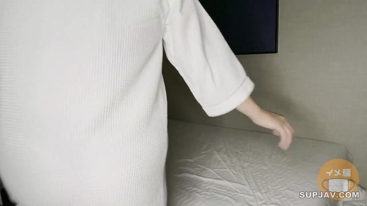 [Personal Shooting] I Can't Resist The Serious Service Of A Real Foreigner, So I Cum Inside Her And Ejaculate In Her Mouth.