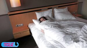 WakeUpNFuck - E419 Olivia Zlota