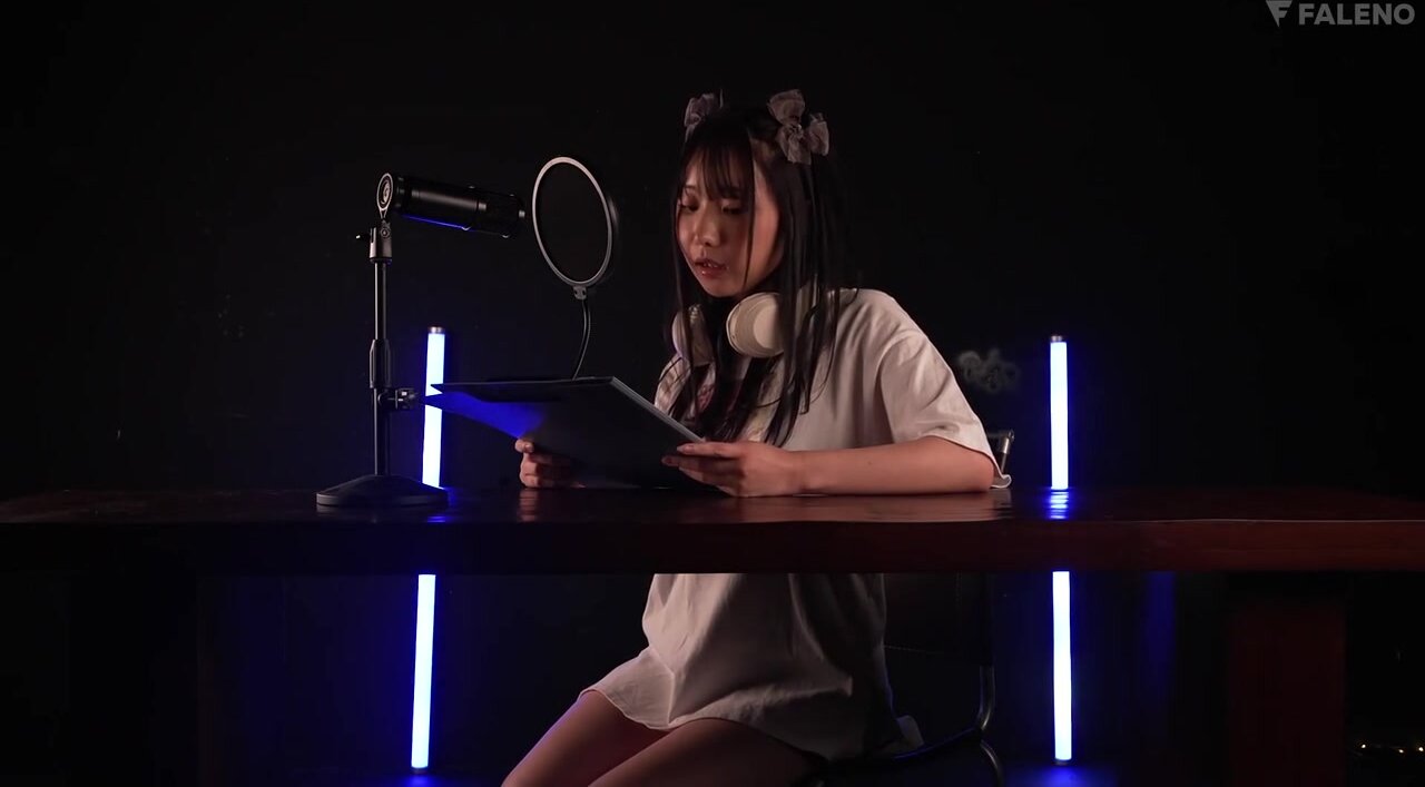 FNS-013 A completely subjective approach to dirty talk that will melt your brain with ASMR sex support services - Eren Sora