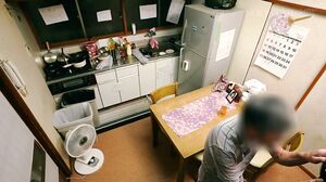 START-283 A one-year record of the physical relationship between a home helper who visits the home three times a week and a single son who has sex in his spare time while providing care.