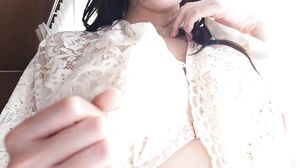 MFYD-009 A huge explosion of erotic potential!!! The best woman, Ururu, shows off her charms in a 1-day, 6-shot, MAX 4-hour special