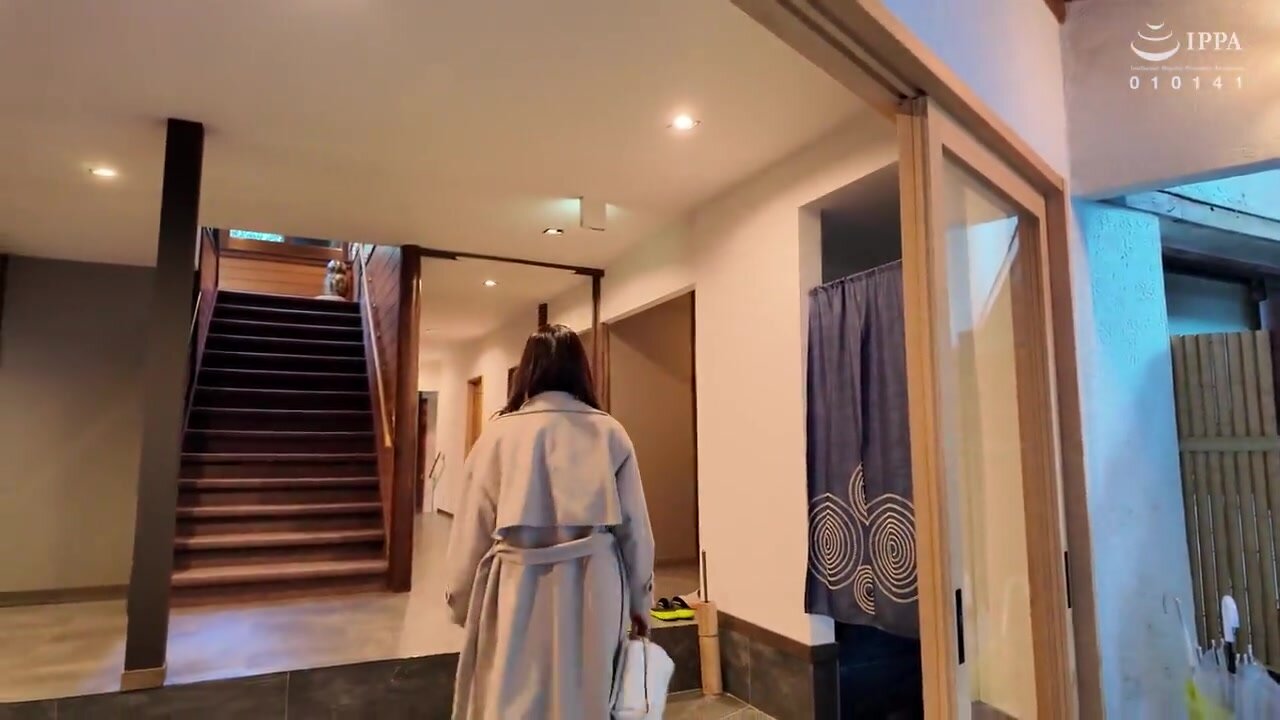 EUUD-065 Harada Chika forgets the world and reveals her true nature on a mixed bathing hot spring trip