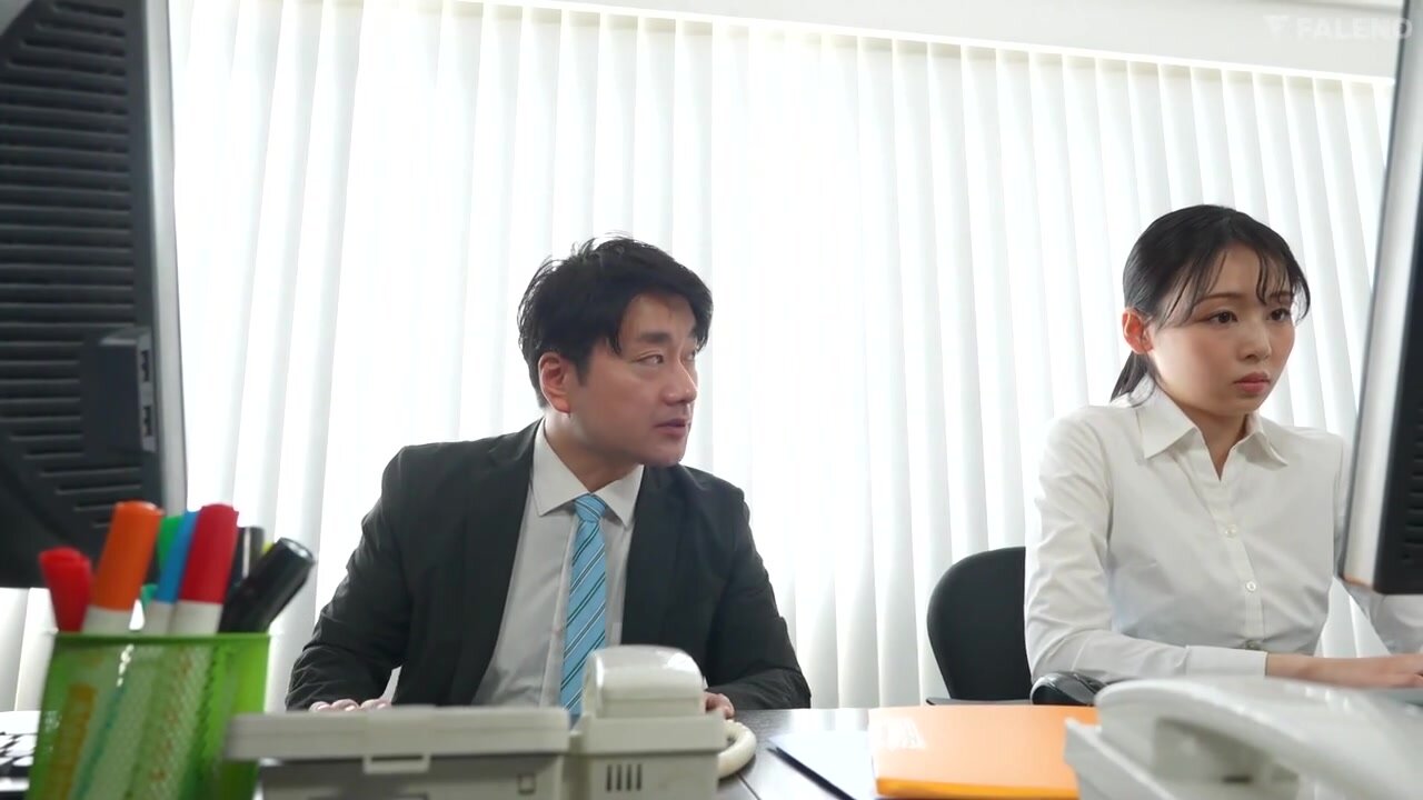 FNS-031 A beautiful female employee, Ami Tokita, was betrayed by her trusted boss and flowers to offer sex to a client after becoming addicted to drugs.