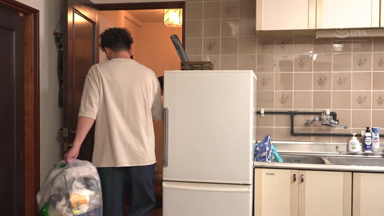 NHDTC-054 After being transferred to a new place, I robbed a mature country wife who had too much sexual desire, made her pussy melt with kisses and cunnilingus, and ate three people in one day