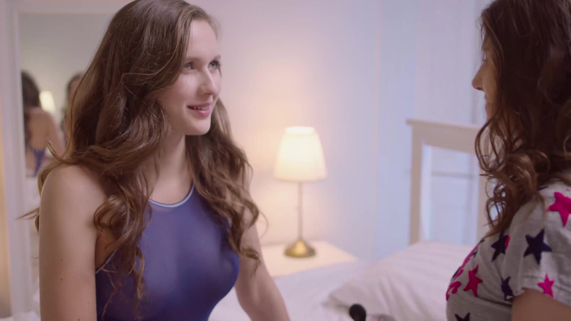 Sybil, Stacy Cruz - Boobs Date