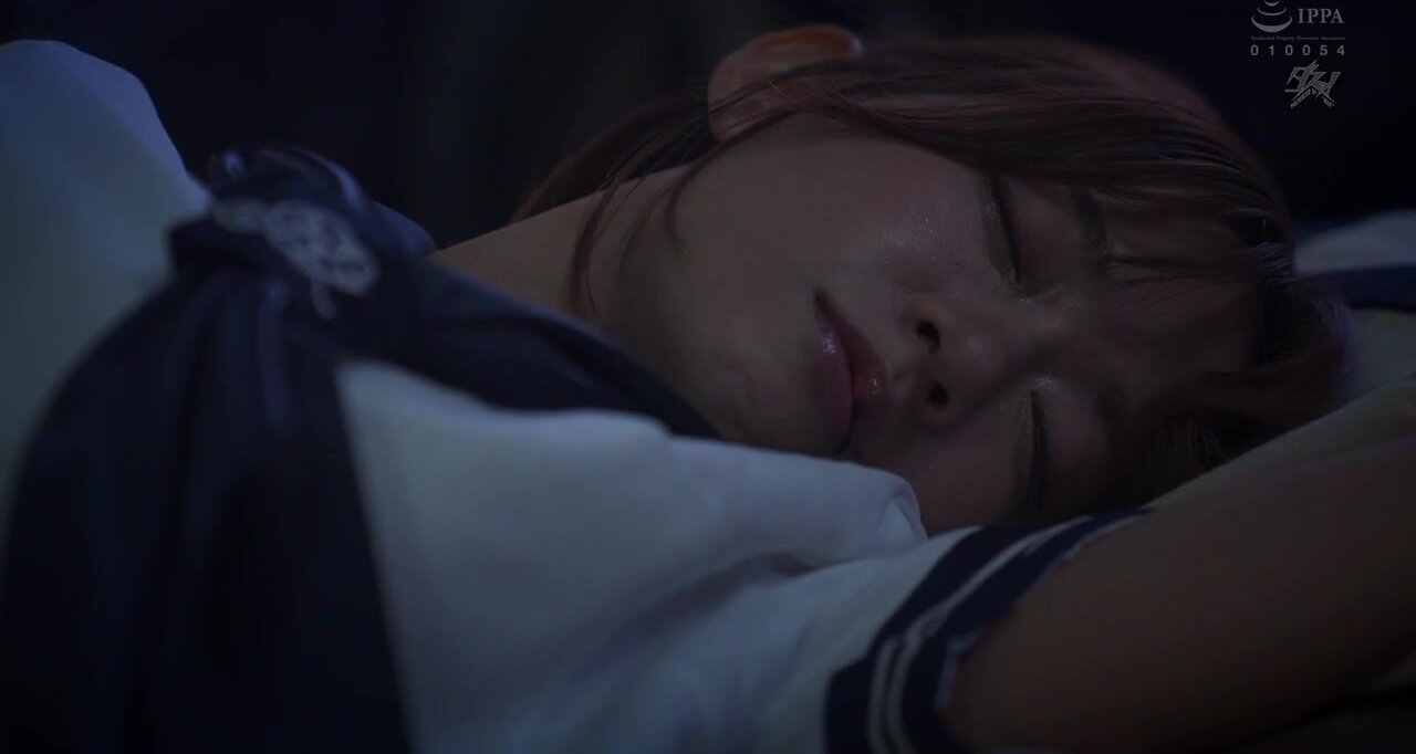 DASS-638 In an attempt to recapture our youth, we repeatedly entangled our tongues and bodies, filling the gap of 15 years with intense sex that melted our body temperature and hearts, and our memories intermingled. Airi Kijima