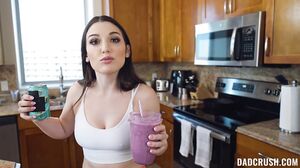 Lily Lou - Cum On, Stepdad in HD