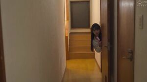 HUNTC-350 "Big Brother Punishment Game" begins! This is a punishment game where a sister and her friend burst into the room of a brother who is usually considered creepy and suddenly show him his underwear! It escalates even more.