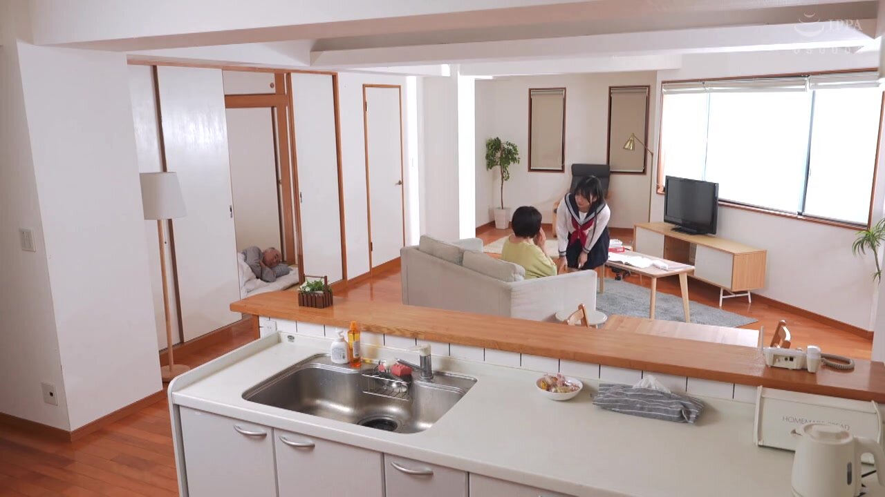 REAL-913 The sexual flowers I receive on a daily basis from a perverted old man. Karin Kitaoka