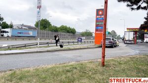 Luna Bbunny - Streetfuck in 4K