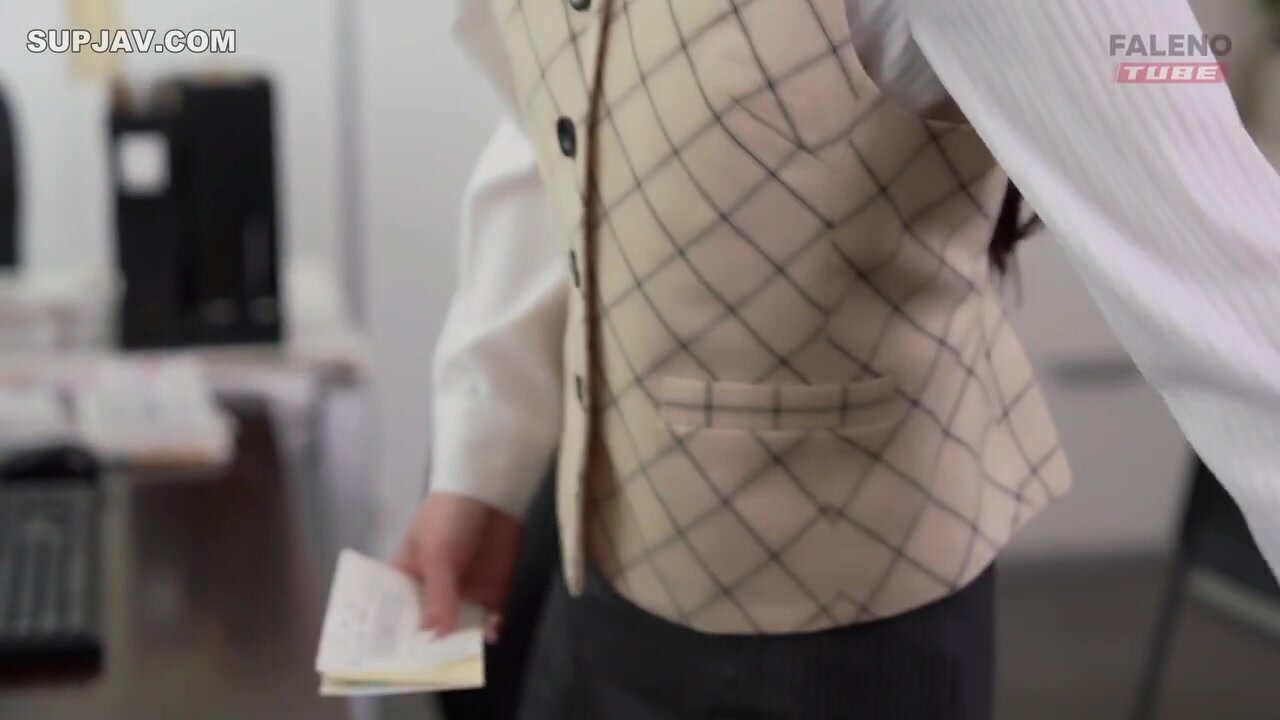 FTHT-278 "This is not an expense!" The office lady in the accounting department who is always sober and serious and always refuses receipts turns out to be a call girl and a slut. Komatsu-san Edition [Streaming only] Komatsu An