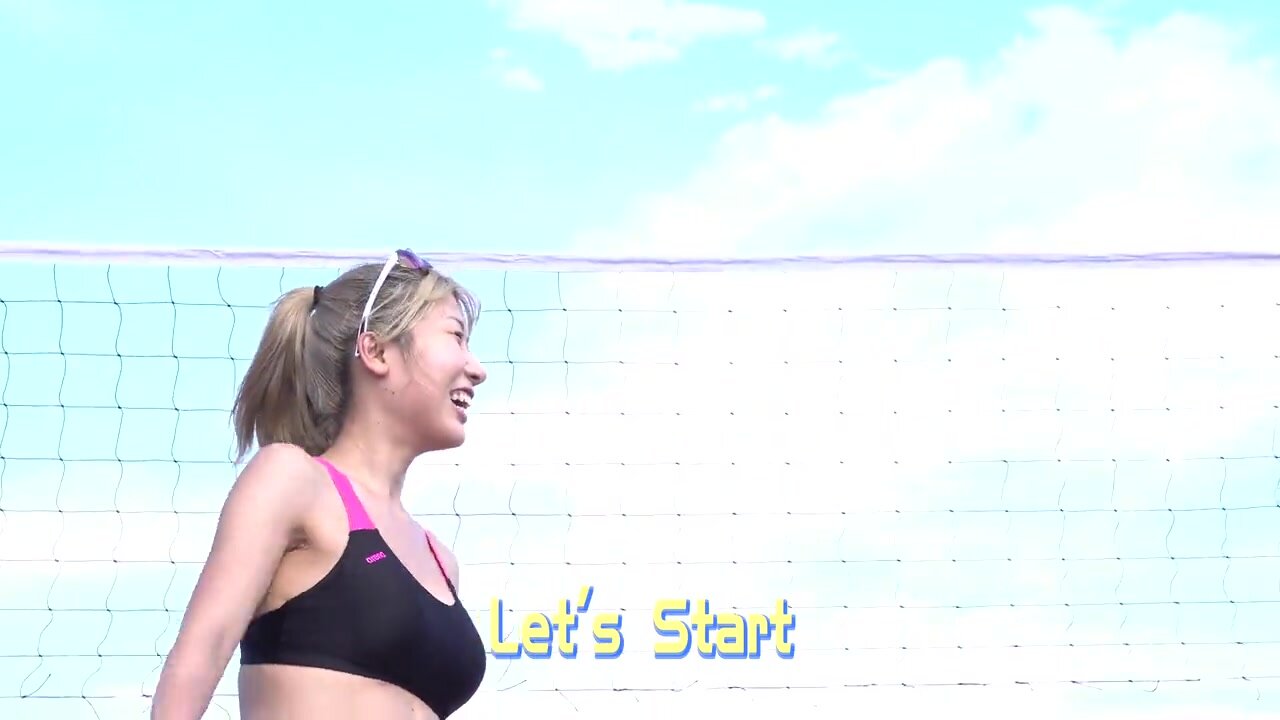 TOTTE-235 I'm a short guy who won a lottery coin, so I hit on a tall beach volleyball girl at the beach in front of me! I asked her to give me a handjob between her bare skin and her swimsuit! In the end, I creampied her to get rid of my short stature com