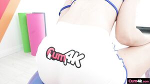 Cum4K - Dez Hansen - Cummy Workout