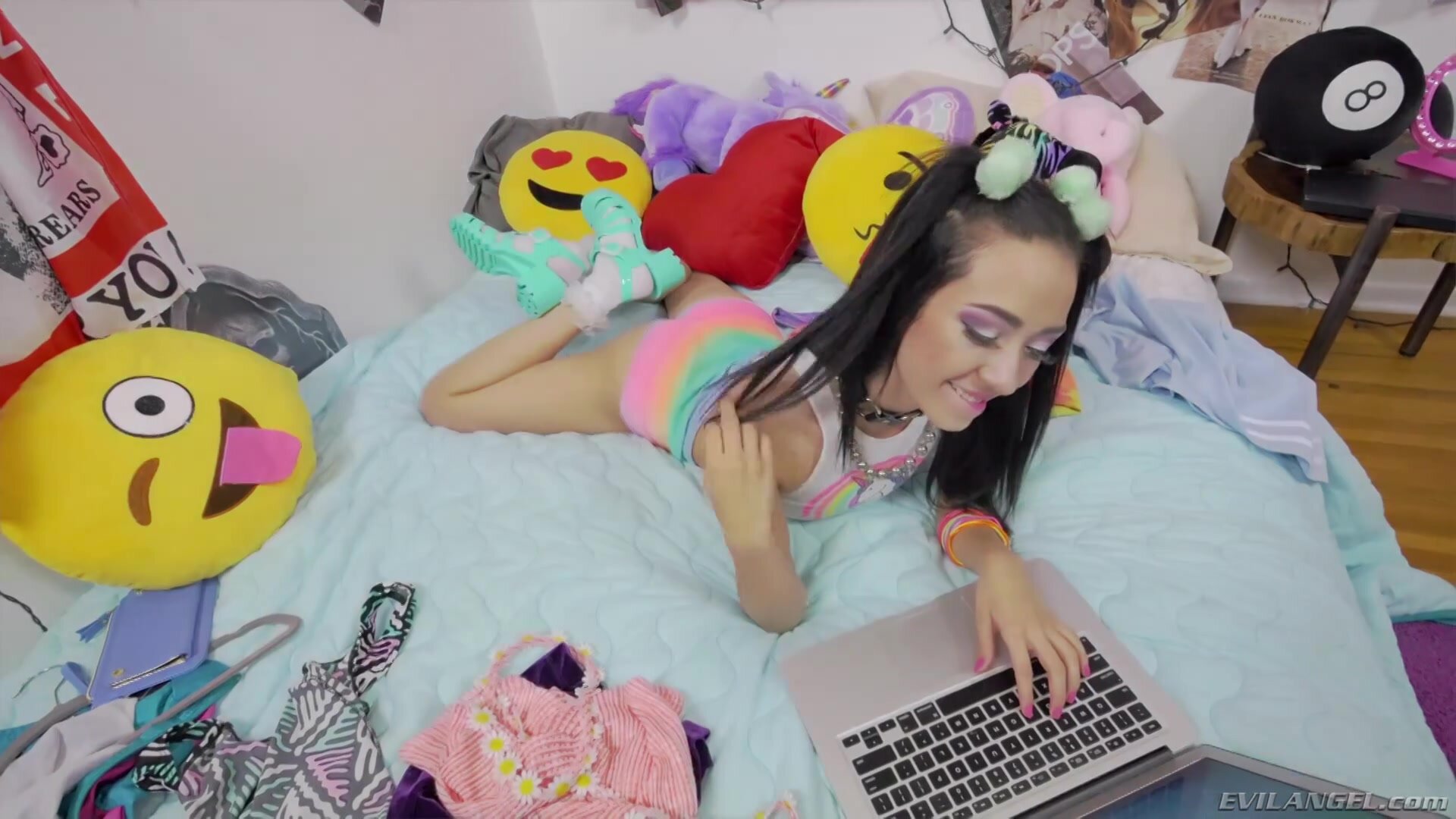 Kiley Jay - Hookup Hotshot: Wifi Material