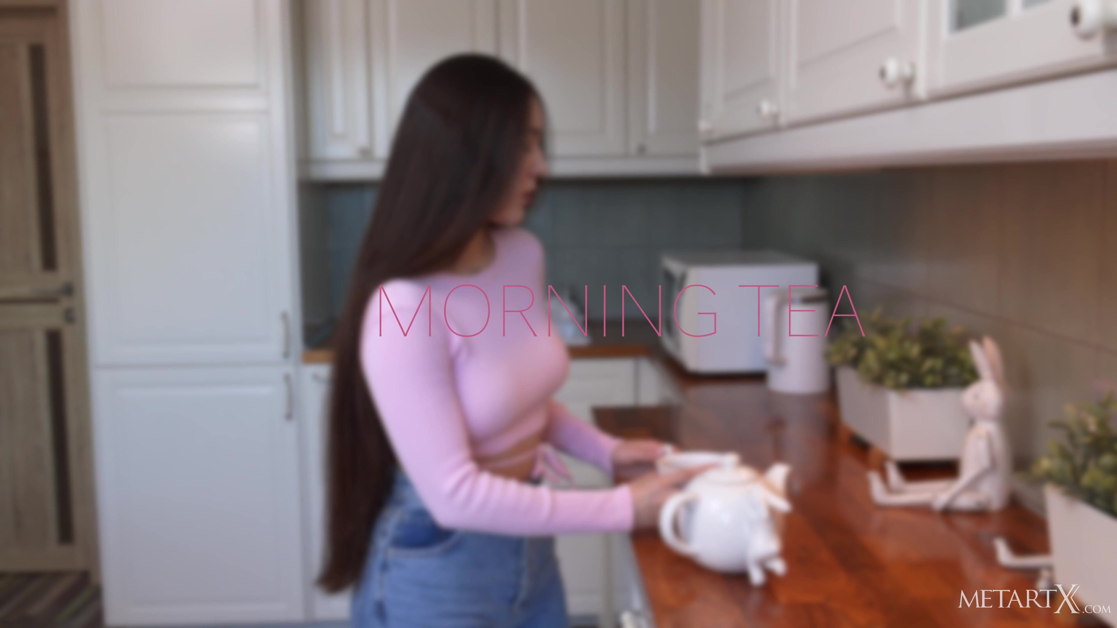 Emily Eliot - Morning Tea in 4K