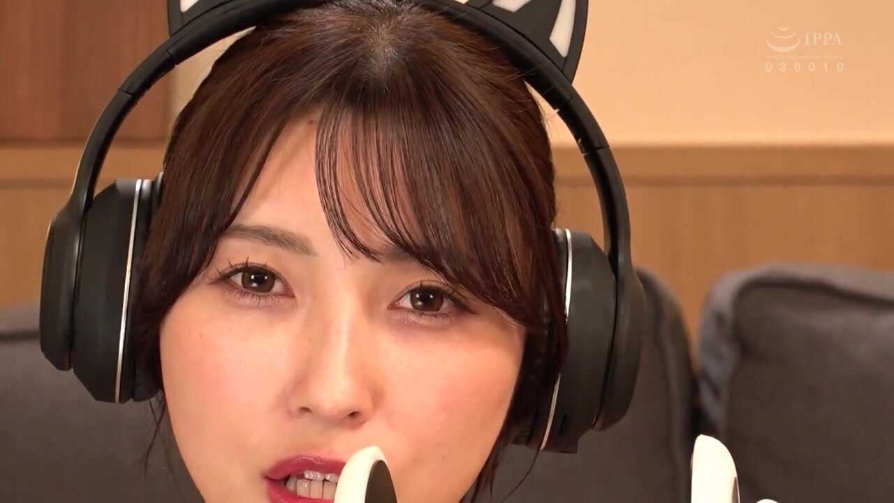 EMSK-025 ASMR Men's Massage Parlor with Slurping Sounds and Whispering Dirty Talk that Melts from Your Ears Kana Morisawa