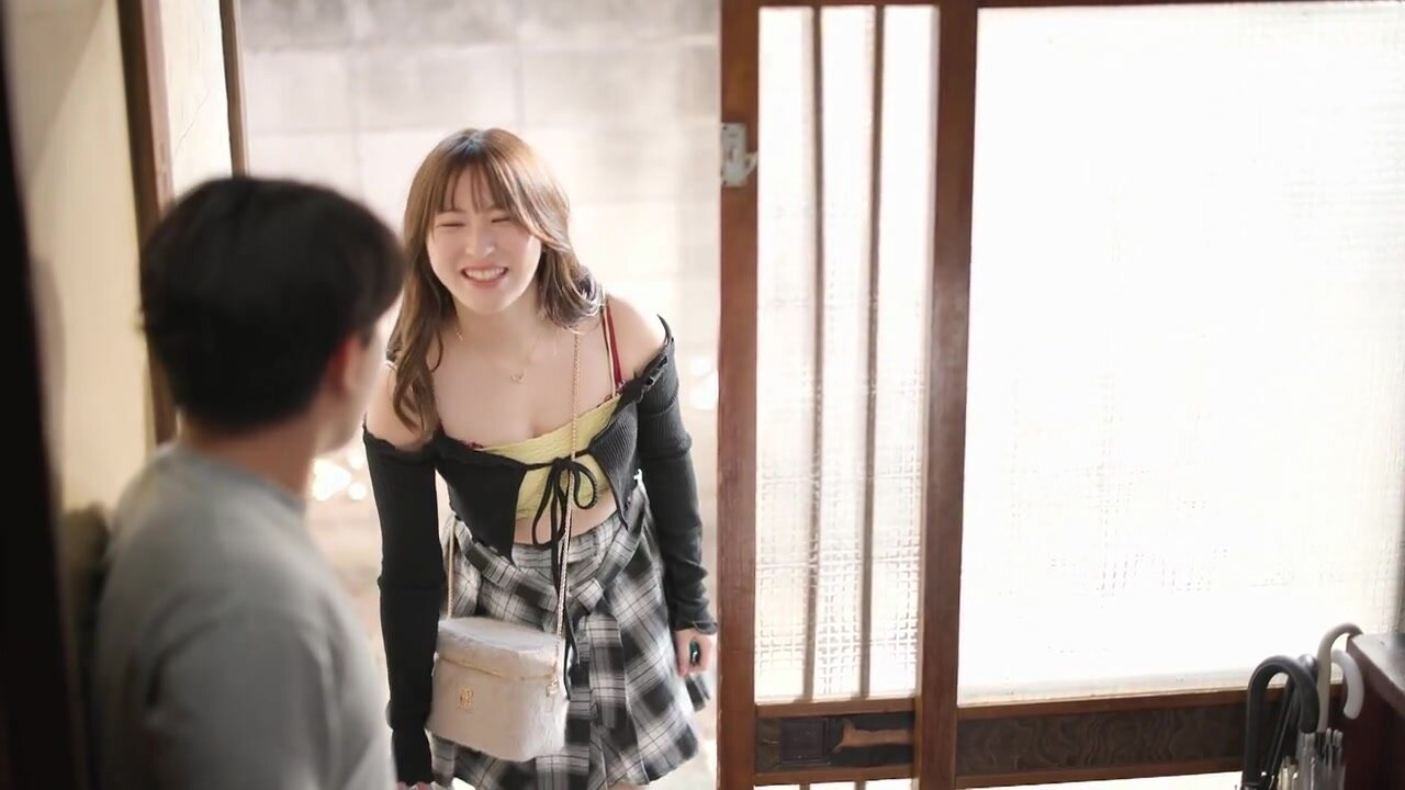 MIDA-179 "I might suddenly roll my eyes when I use an aphrodisiac, because it's embarrassing..." Would you like to have aphrodisiac sex with me? My childhood friend, who has a boyfriend in Tokyo, went back to the country to try out aphrodisiac sex with me