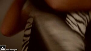 Ivana Sugar - Pleasure For The Body
